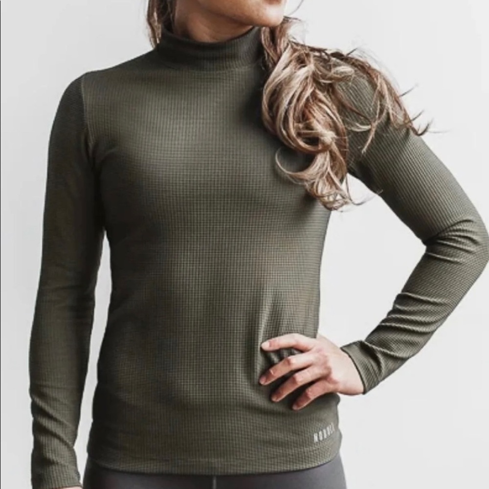 NWOT Nobull Women’s Long Sleeve Waffle -Army Green